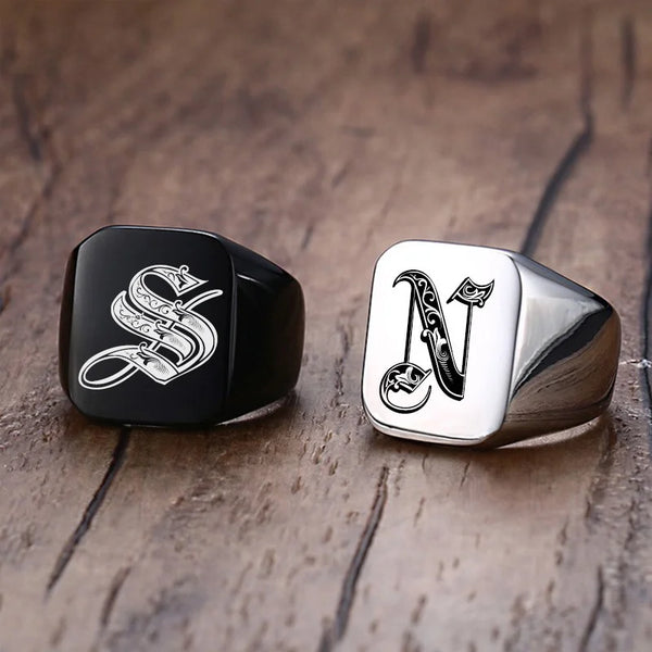 Vnox 18mm Chunky Signet Ring for Men Black Stainless Steel Engraved Royal Initialen Letter Initial Stamp Ring Custom Jewelry